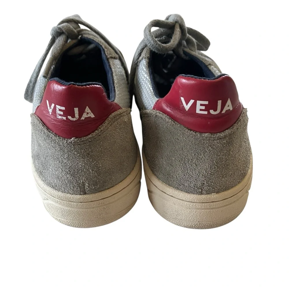 Veja V-10-B-MESH Sneakers in White &‎ Red 7